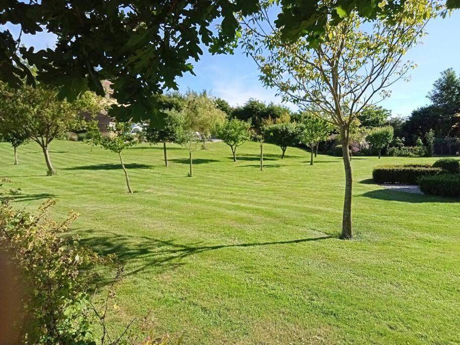 Le Clos Des Marronniers Ecques Exterior foto